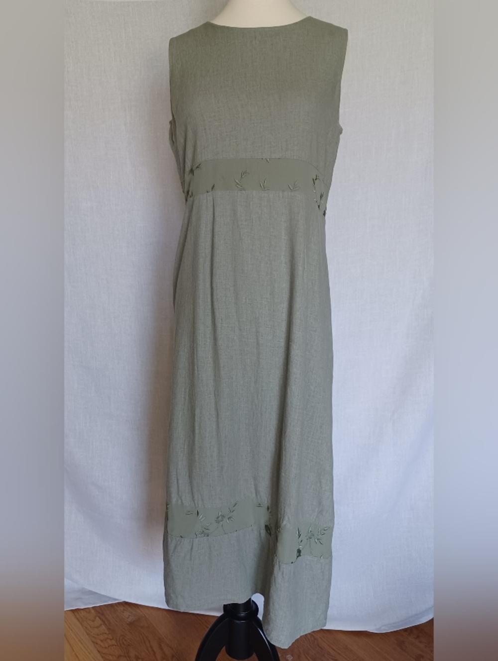Sleeveless Sage Green Women’s Dress